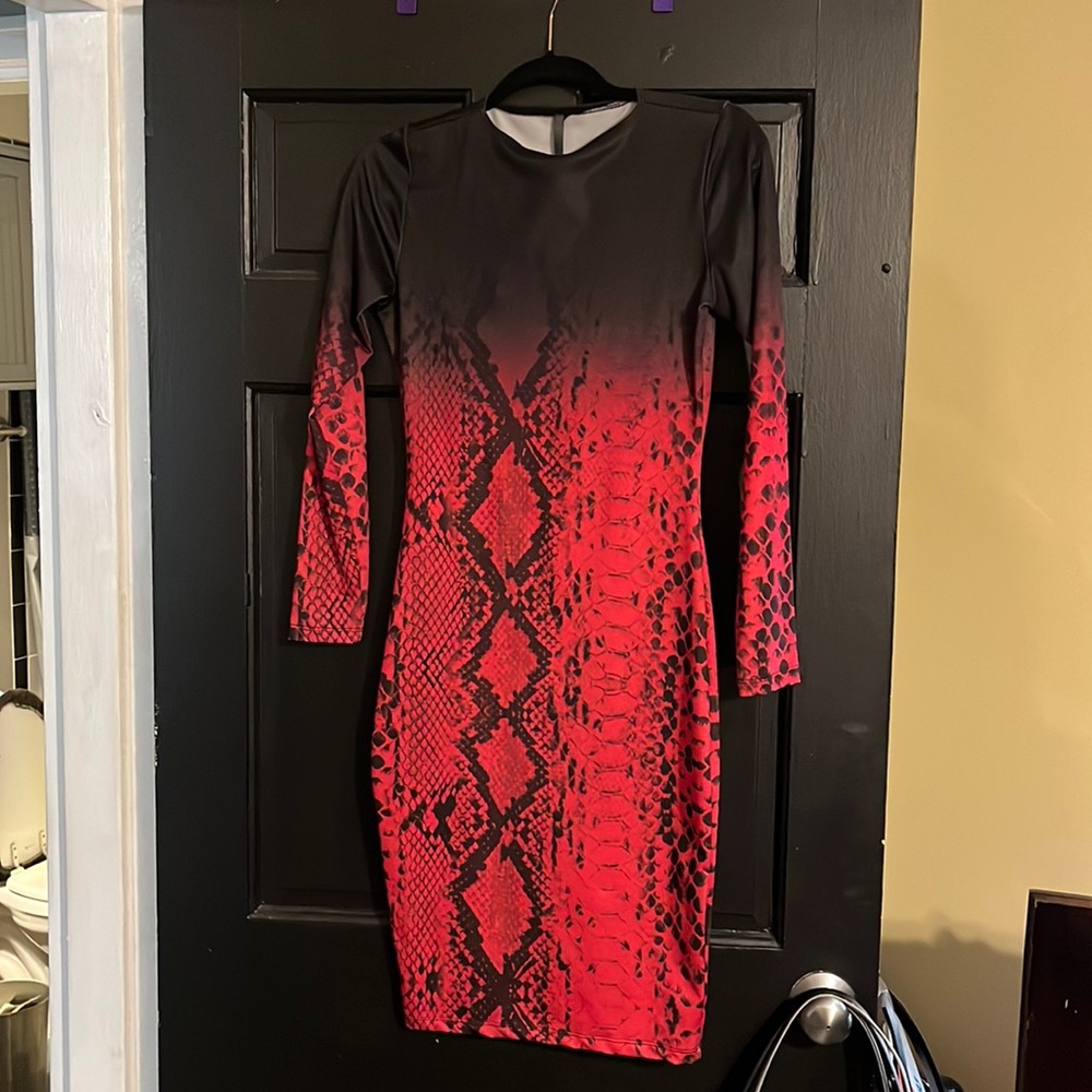 Red and dark grey snakeskin design  bodycon pencil dress